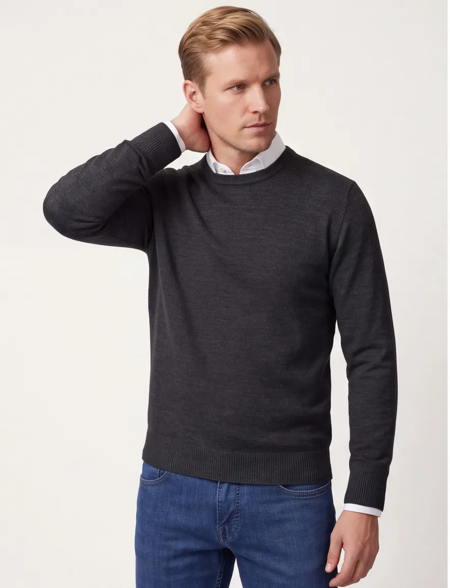 Maerz trui antraciet ronde hals merino
