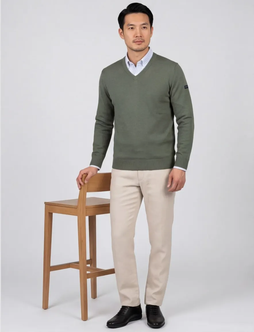 Groene trui v hals Maerz normale fit lamswol