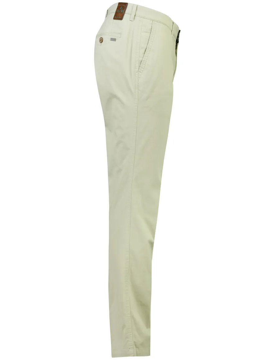 Creme chino M.E.N.S. normale fit