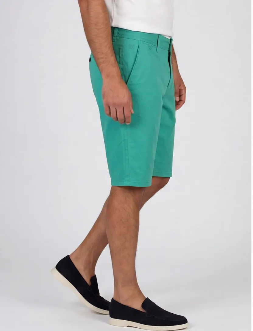 Groene short Vanguard V65