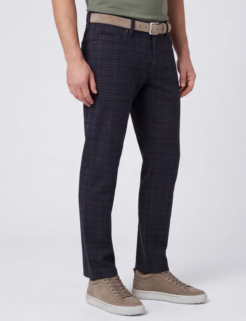 5-pocket donkerblauw geruit Brax Cadiz