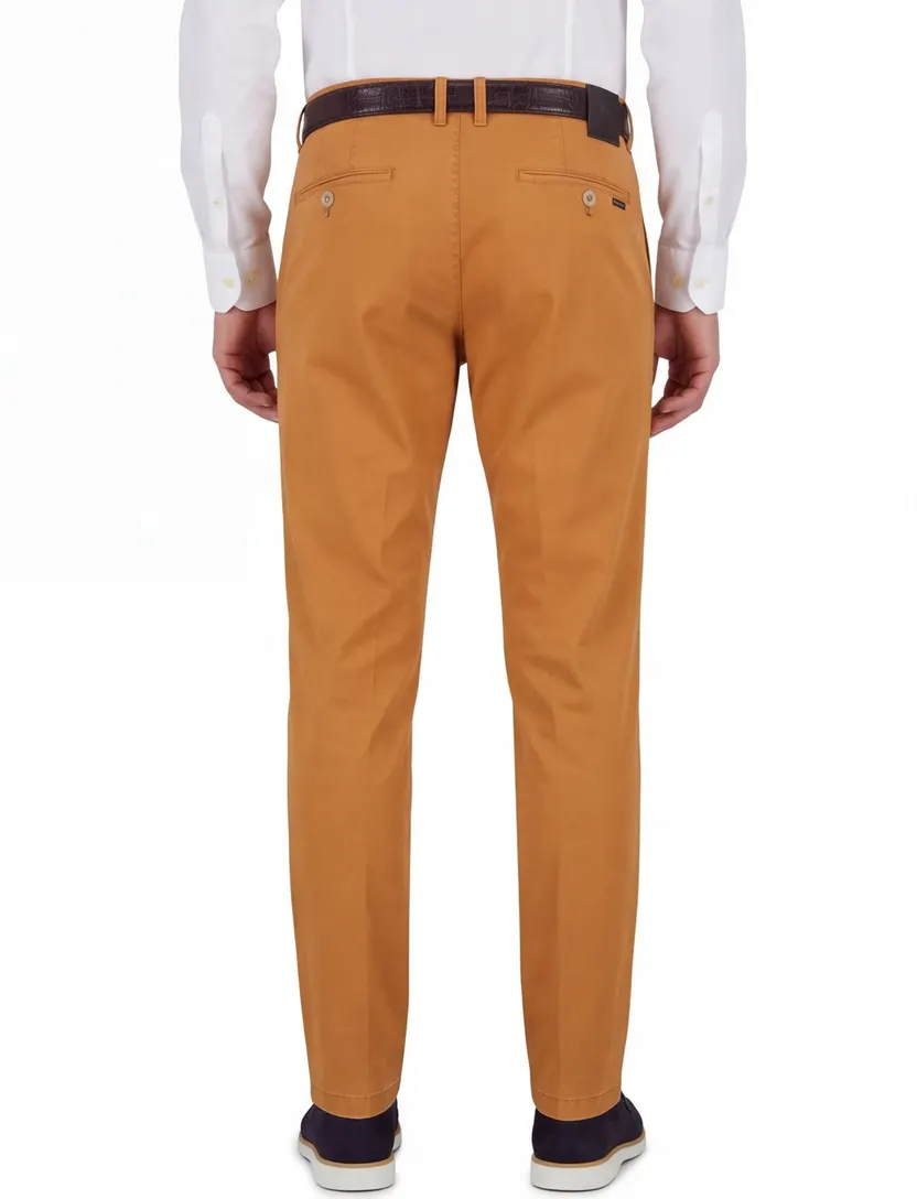 Oranje pantalon M.E.N.S. Madison