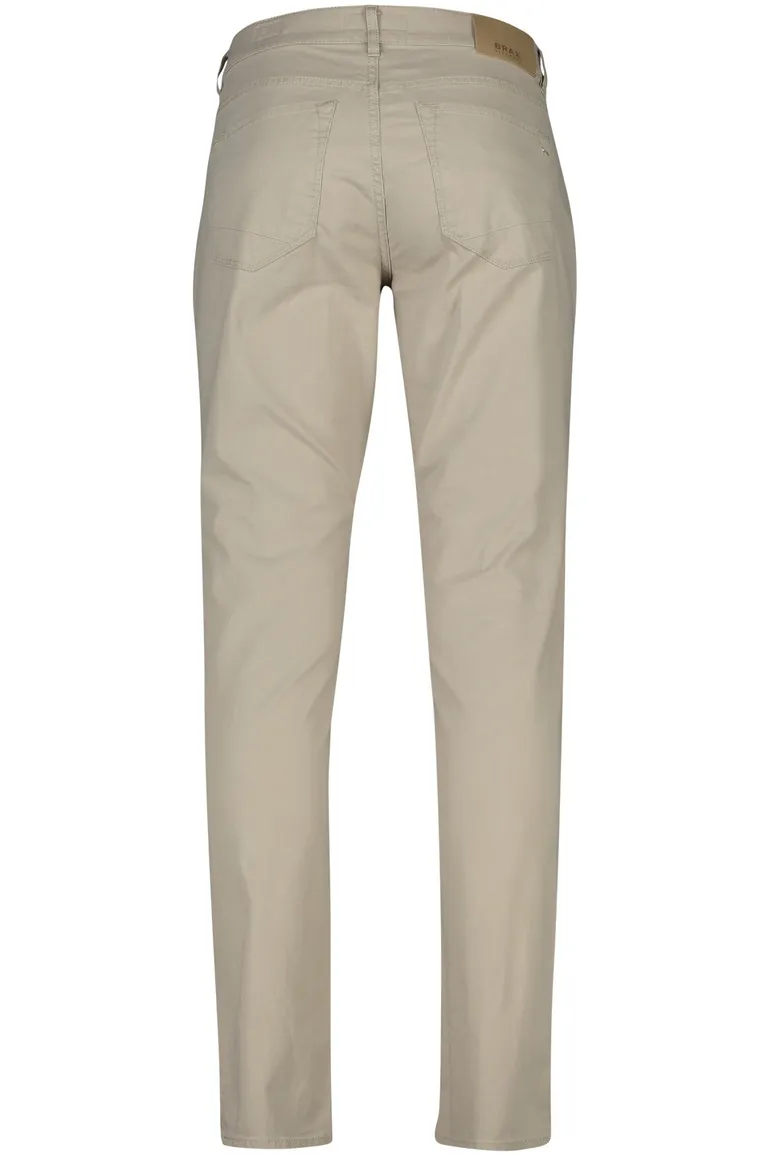 Brax pantalon Chuck Modern Fit beige effen katoen