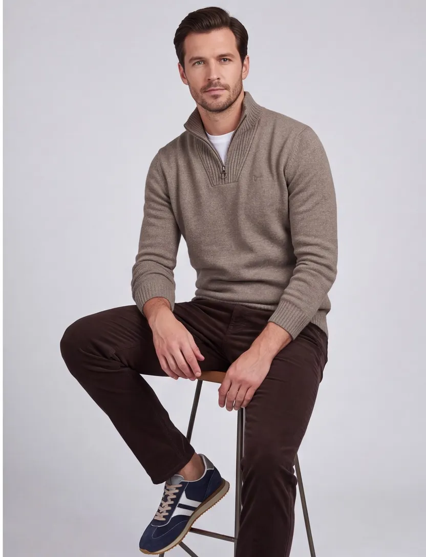 Barbour trui beige effen merinowol opstaande kraag