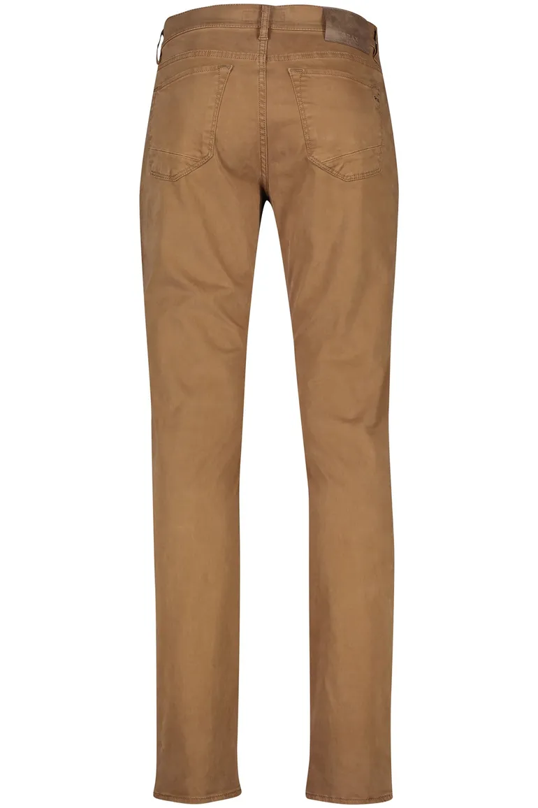 Brax 5-pocket bruin Chuck