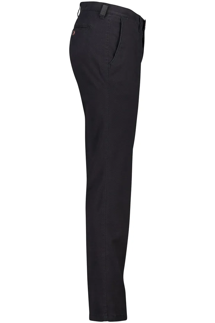 Brax katoenen broek Felix modern fit zwart geprint katoen