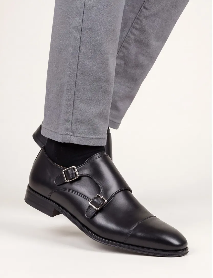 Floris van Bommel nette schoenen zwart effen leer laag model met gesp