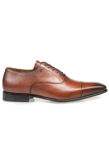 Floris van Bommel Floris van Bommel veterschoenen bruin effen leer