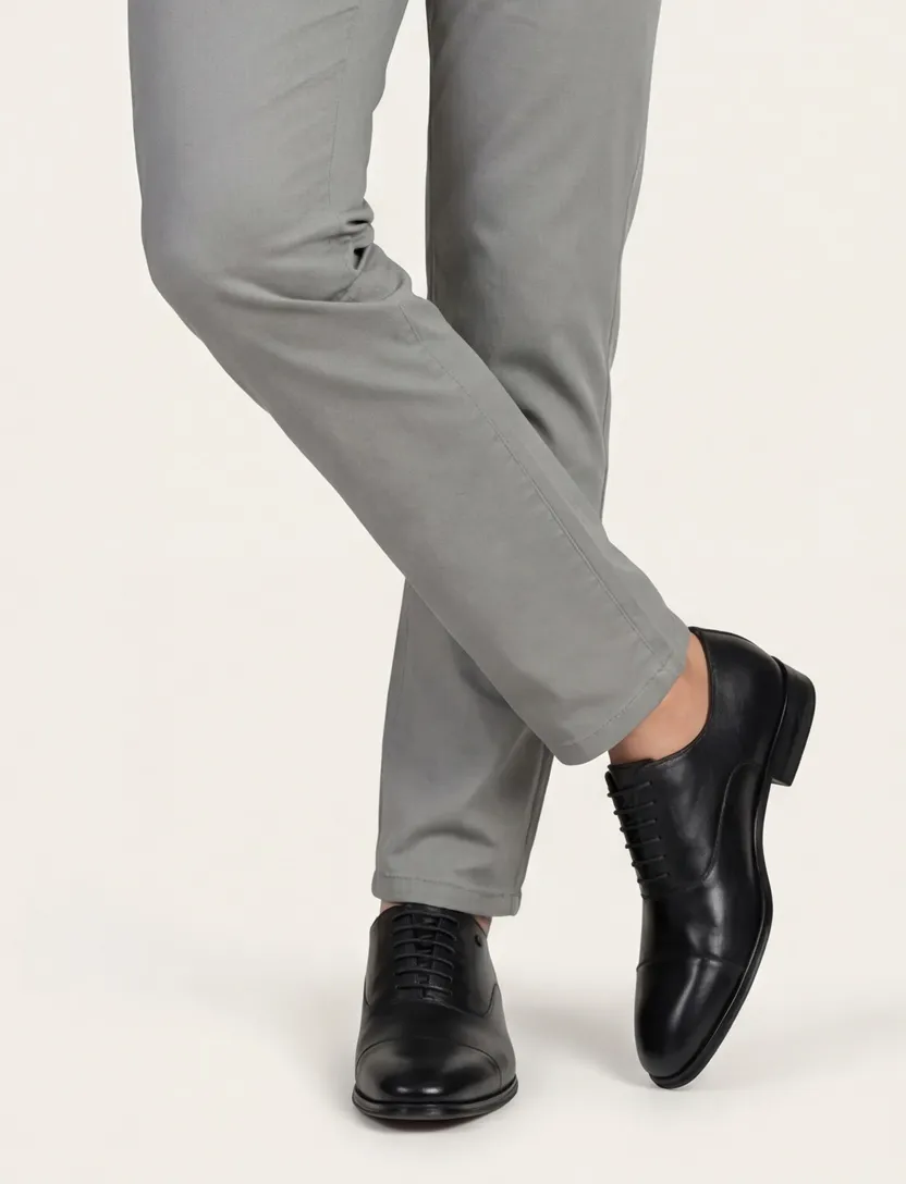 Floris van Bommel veterschoenen laag model zwart effen leer