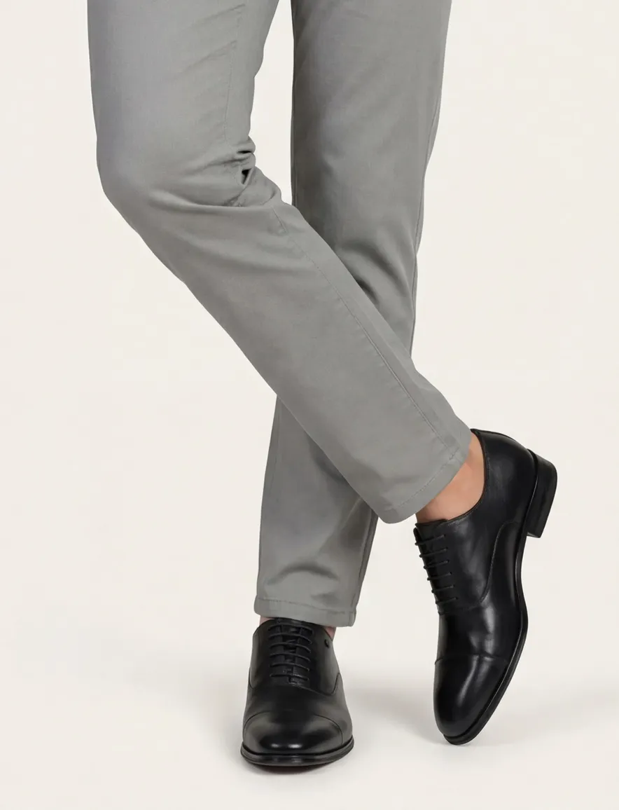 Floris van Bommel veterschoenen zwart uni leer