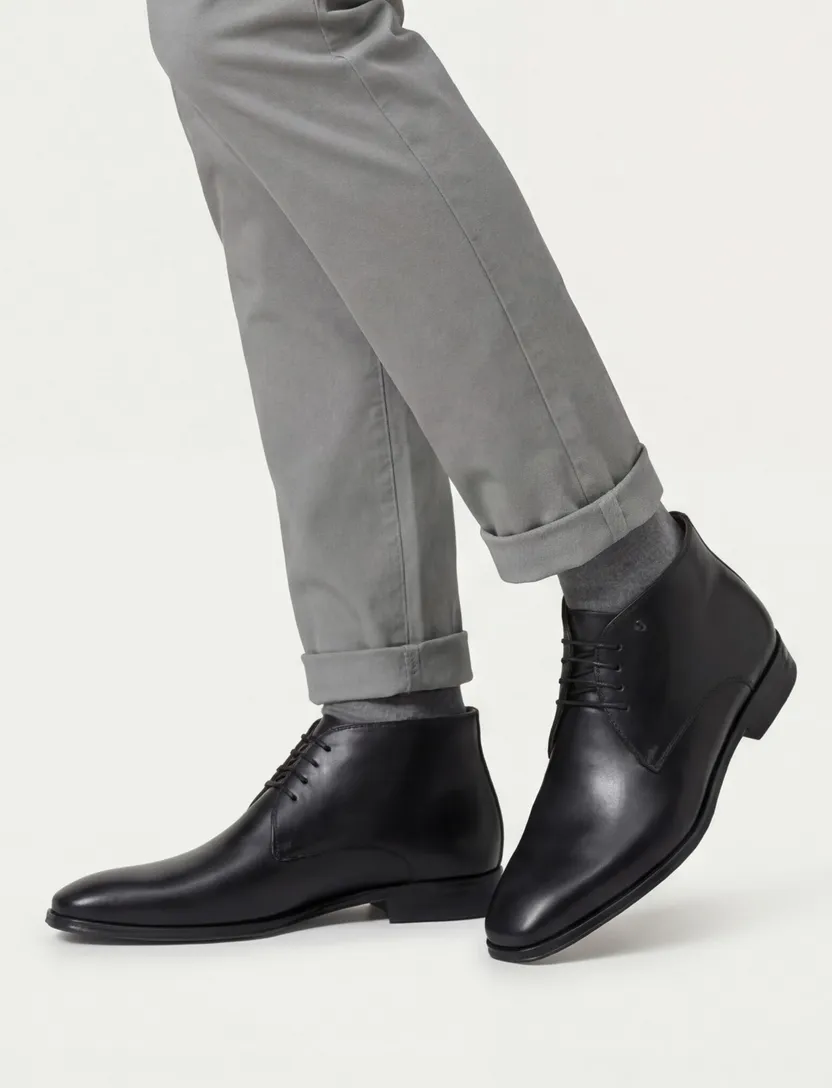 Floris van Bommel hoge veterschoenen zwart effen leer
