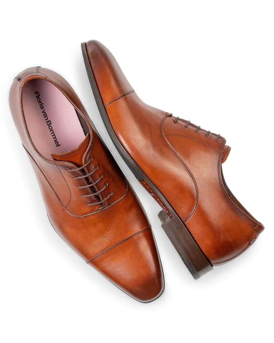Floris van Bommel nette veterschoenen kalfsleer bruin effen