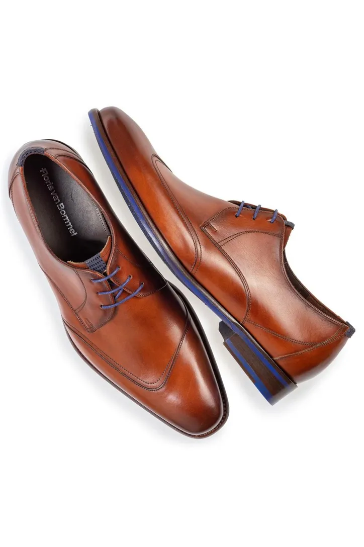 Floris van Bommel veterschoenen bruin effen blauwe veters leer
