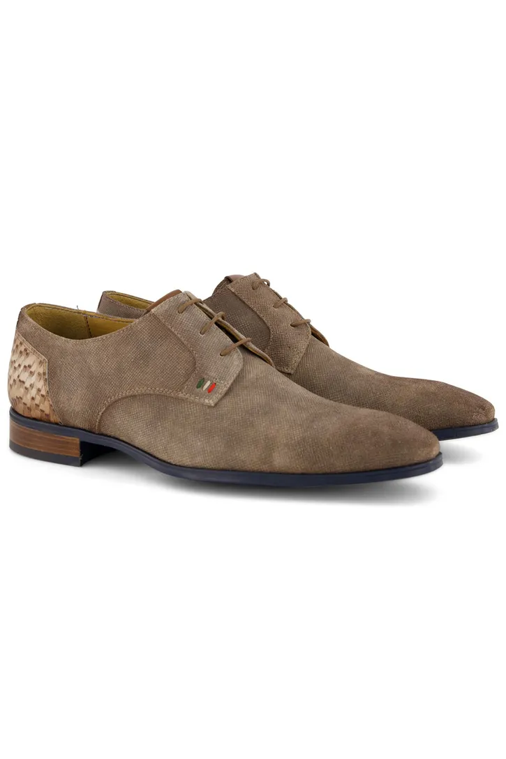 Giorgio veterschoenen bruin effen leer hiel vlak