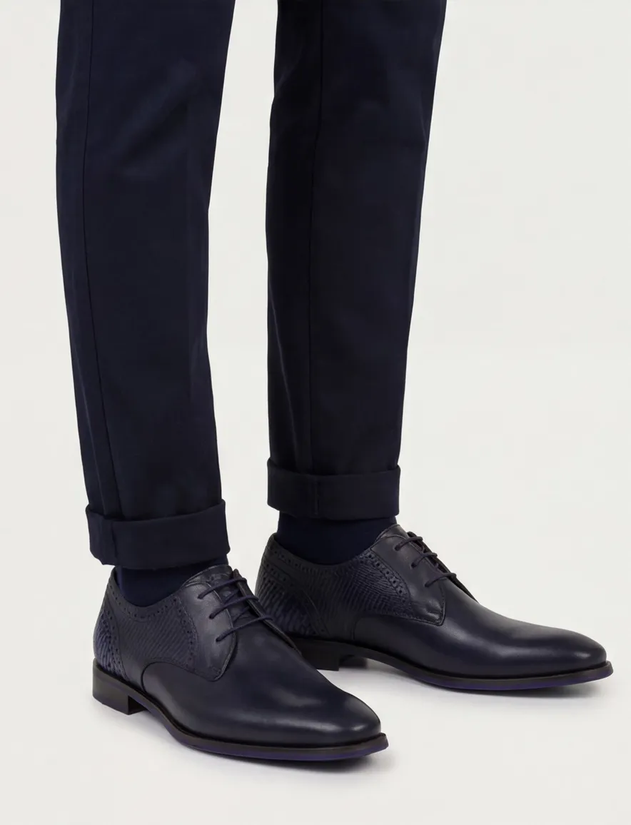 Floris van Bommel nette veterschoen navy structuur kalfsleer