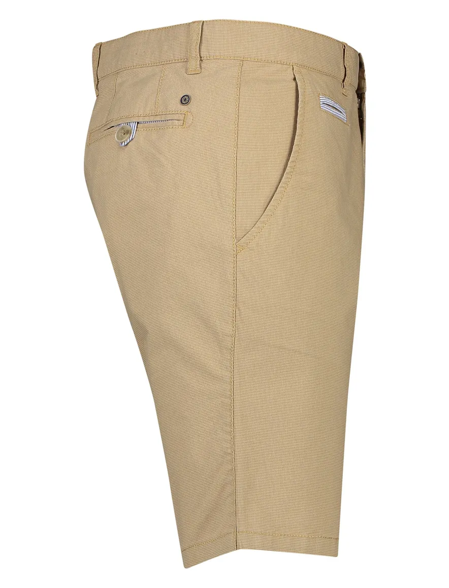 COM4 korte broek effen camel katoen normale fit