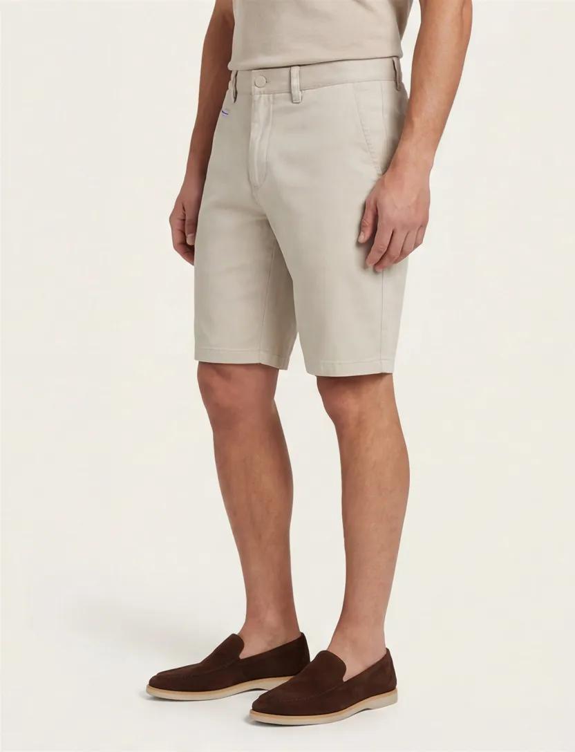 Katoenen COM4 korte broek effen creme normale fit