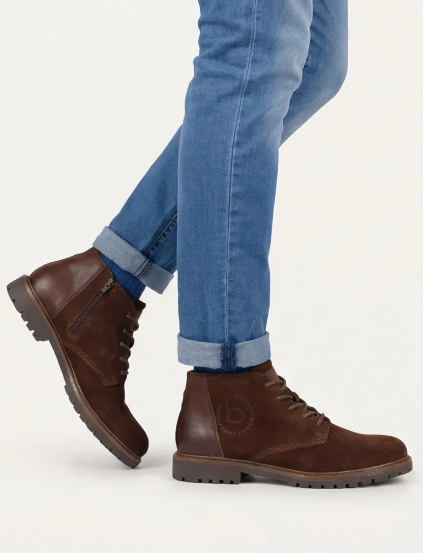 Bugatti veterschoenen bruin leer effen