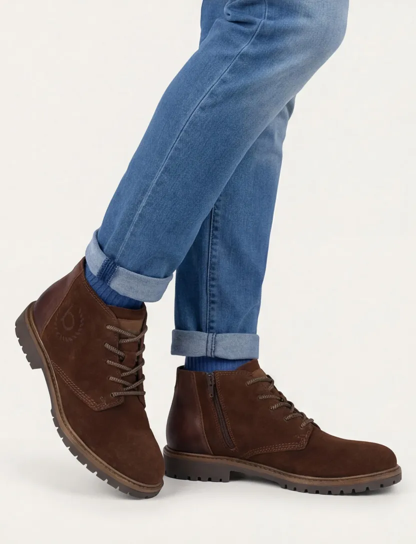 Bugatti veterschoenen bruin leer effen