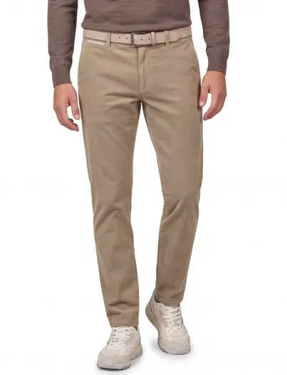 COM4 COM4 katoenen chino bruin effen normale fit