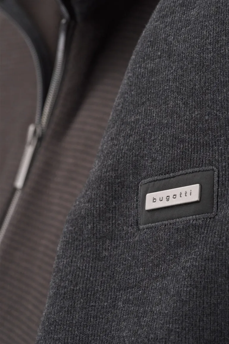 vest bruin Bugatti