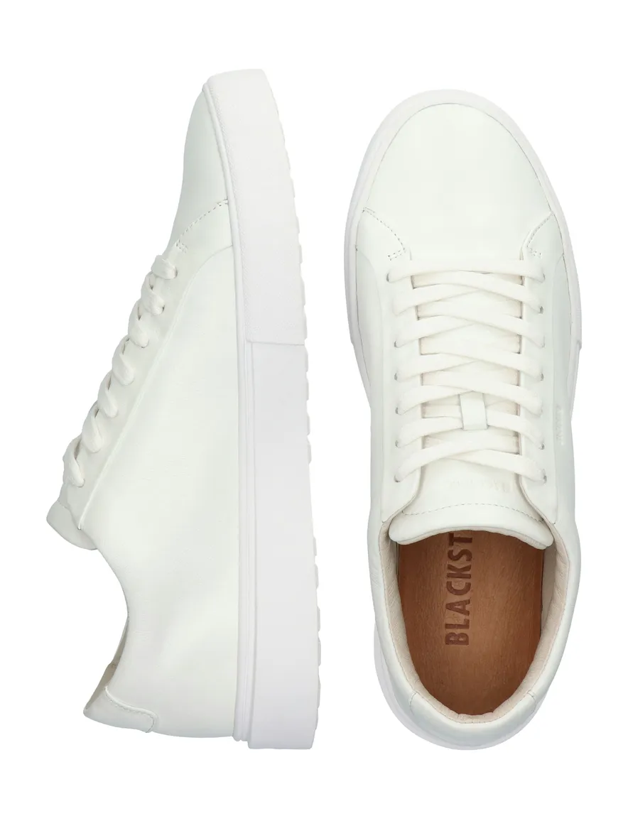 sneakers wit Blackstone