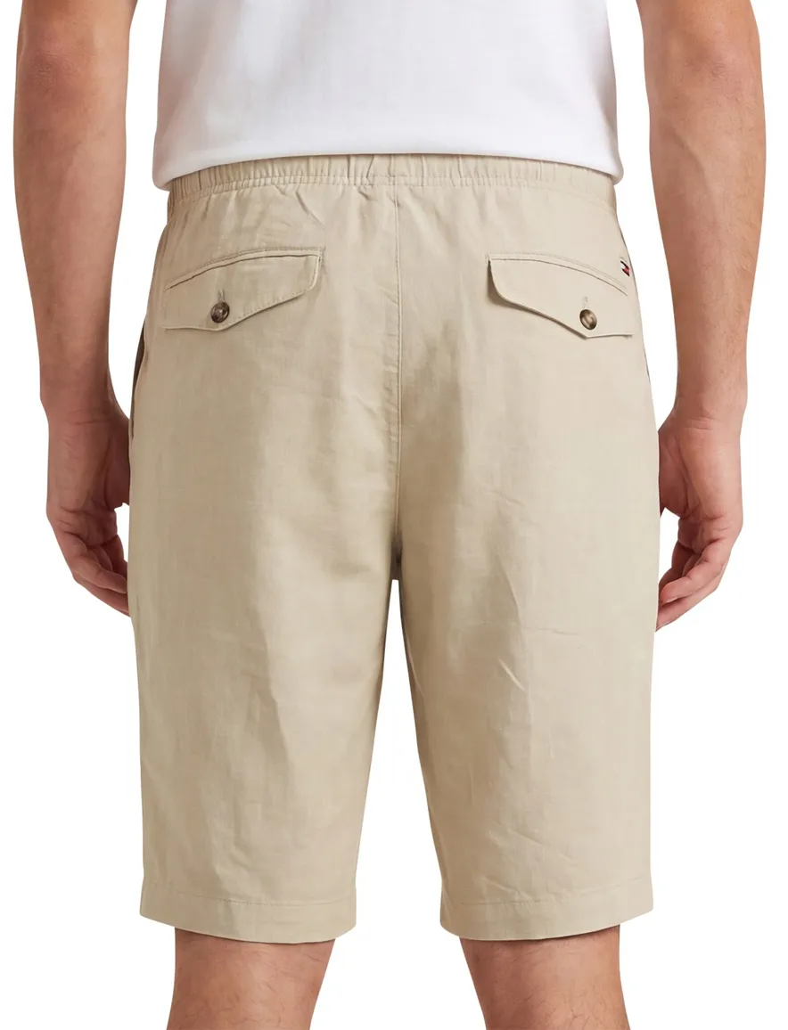 Tommy Hilfiger tapered fit short linnen beige