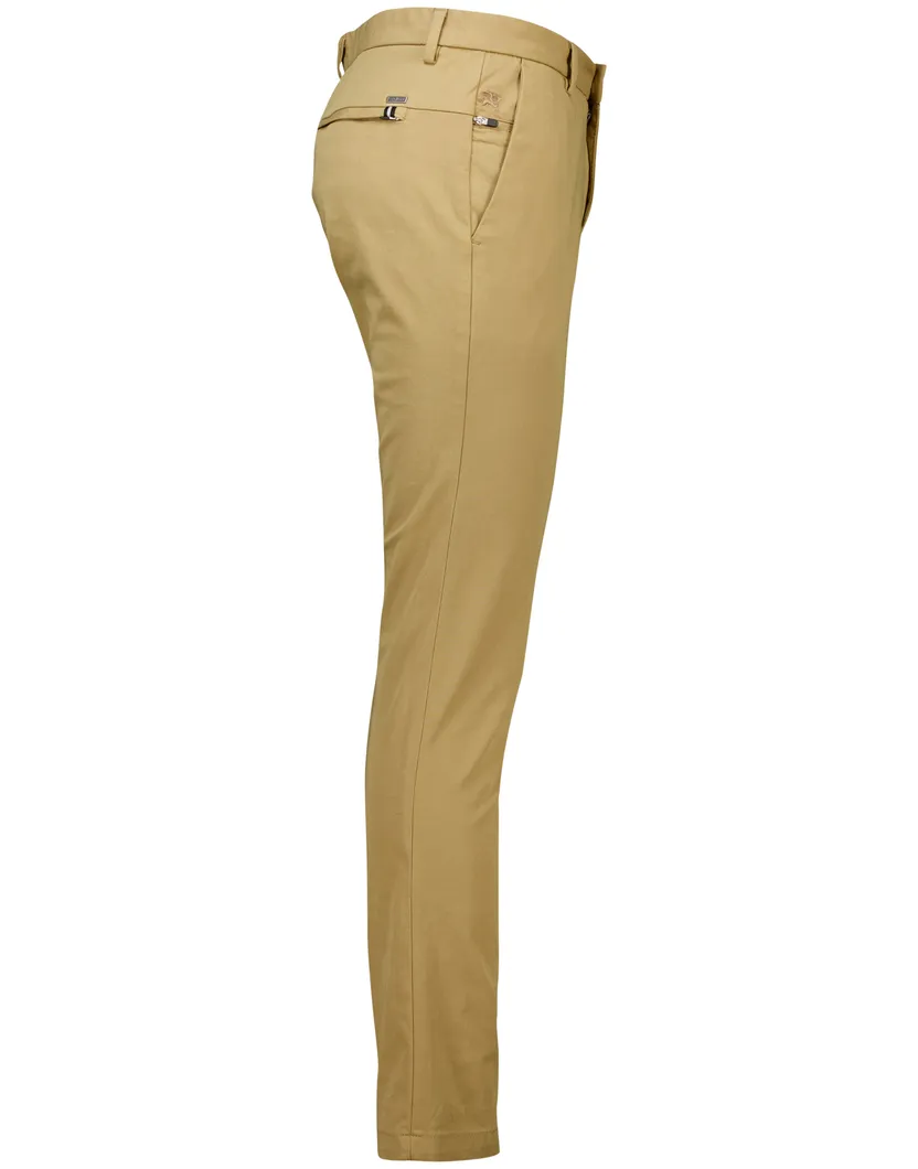 Vanguard V12 chino bi stretch camel slim fit katoen