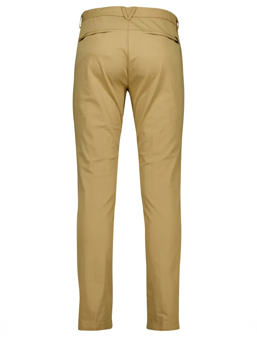 Vanguard V12 chino bi stretch camel slim fit