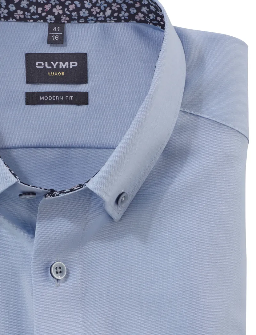 lichtblauw sportief Olymp overhemd button down met borstzak