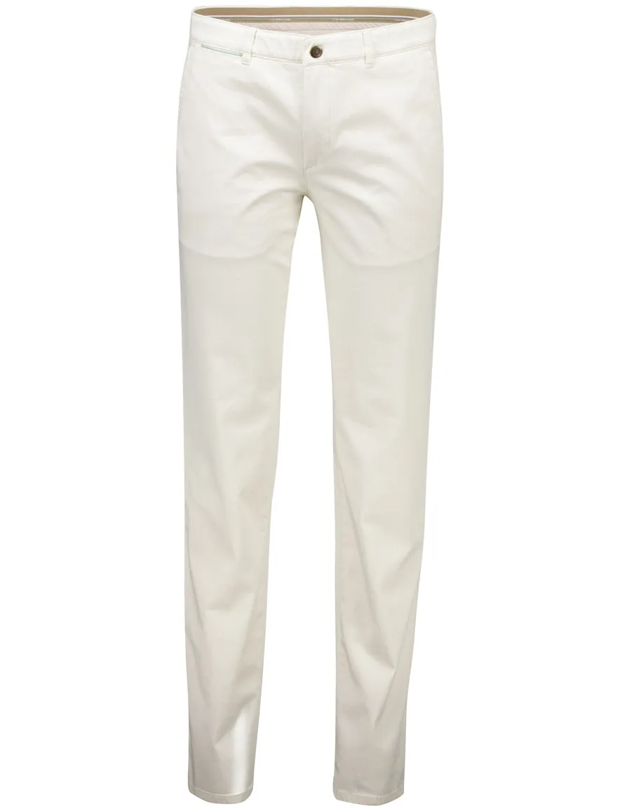 COM4 modern chino beige katoen