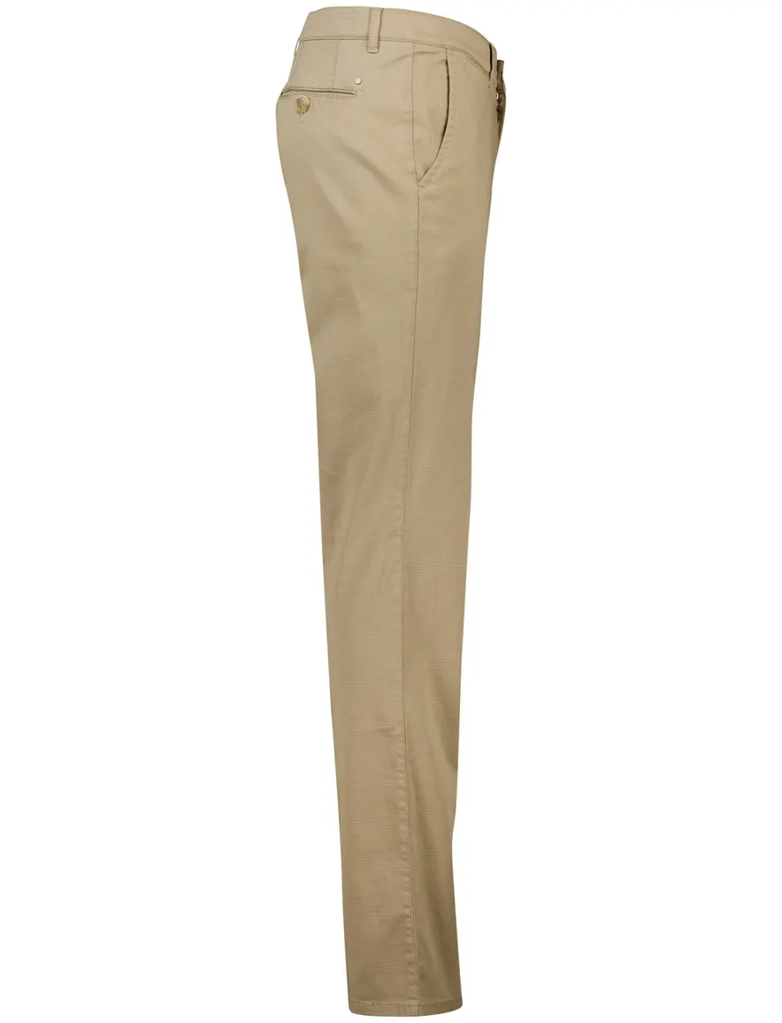 COM4 modern chino bruin katoen