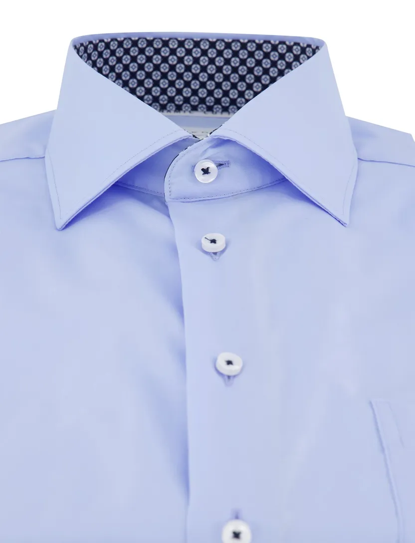Eterna overhemd lichtblauw comfort fit borstzak lange mouw