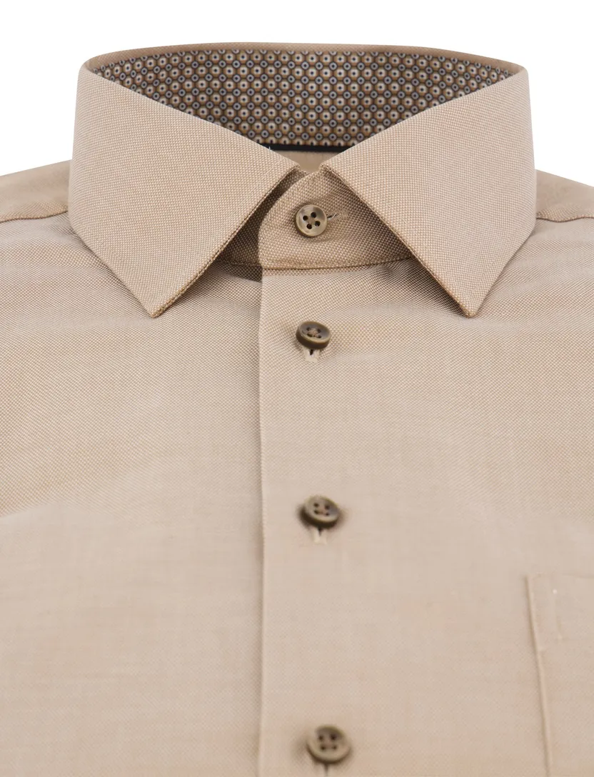Eterna overhemd beige comfort fit met borstzak