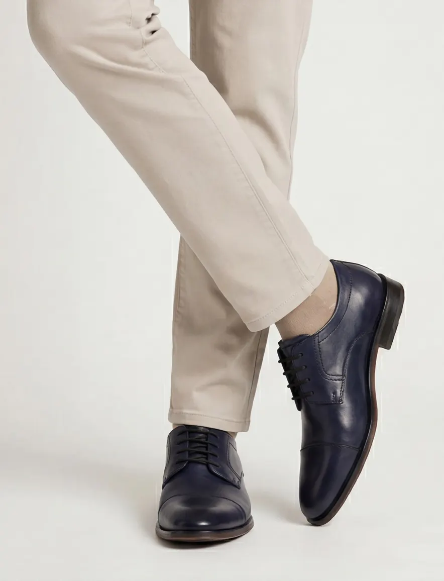 Bugatti veterschoenen blauw leer effen