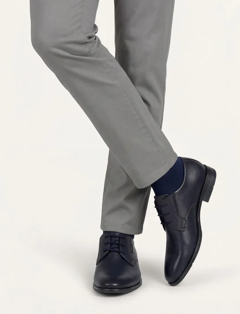 Bugatti veterschoenen donkerblauw leer geprint
