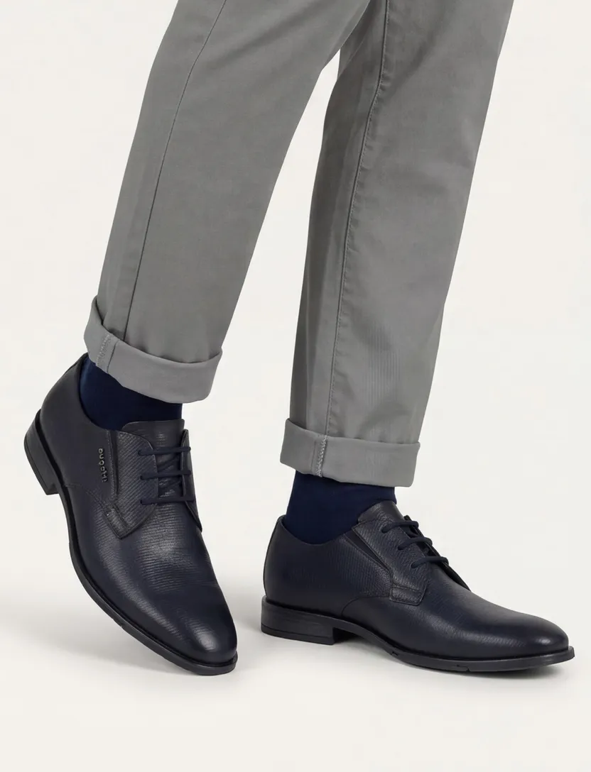 Bugatti veterschoenen donkerblauw leer geprint