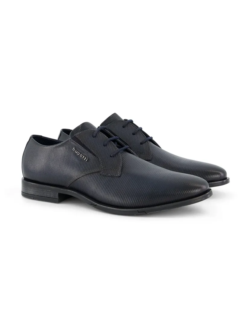 Bugatti veterschoenen donkerblauw leer geprint