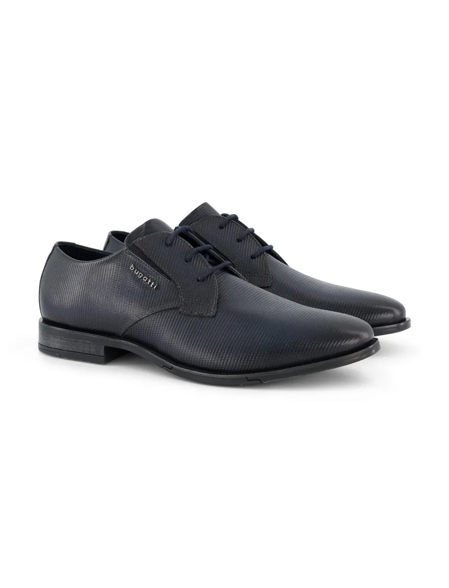 Bugatti veterschoenen donkerblauw leer laag