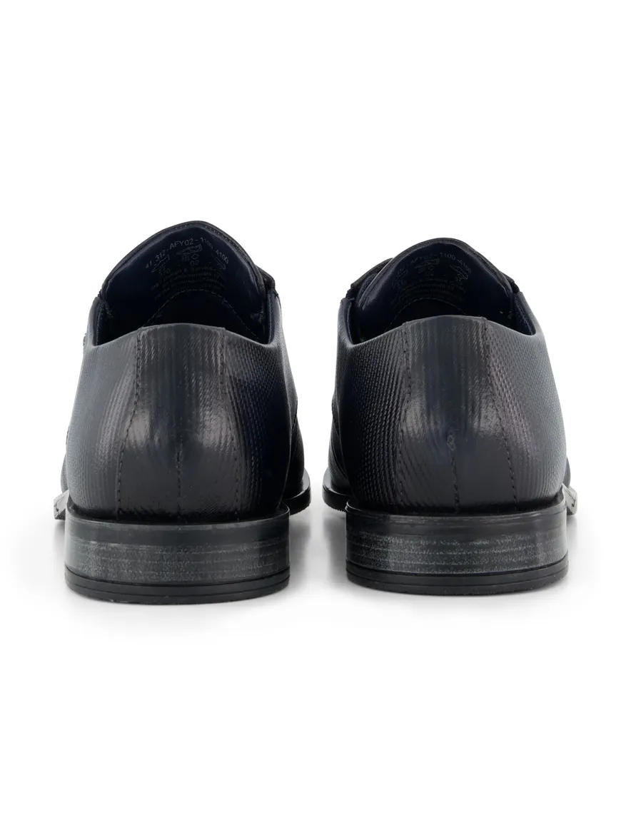 Bugatti veterschoenen donkerblauw leer laag
