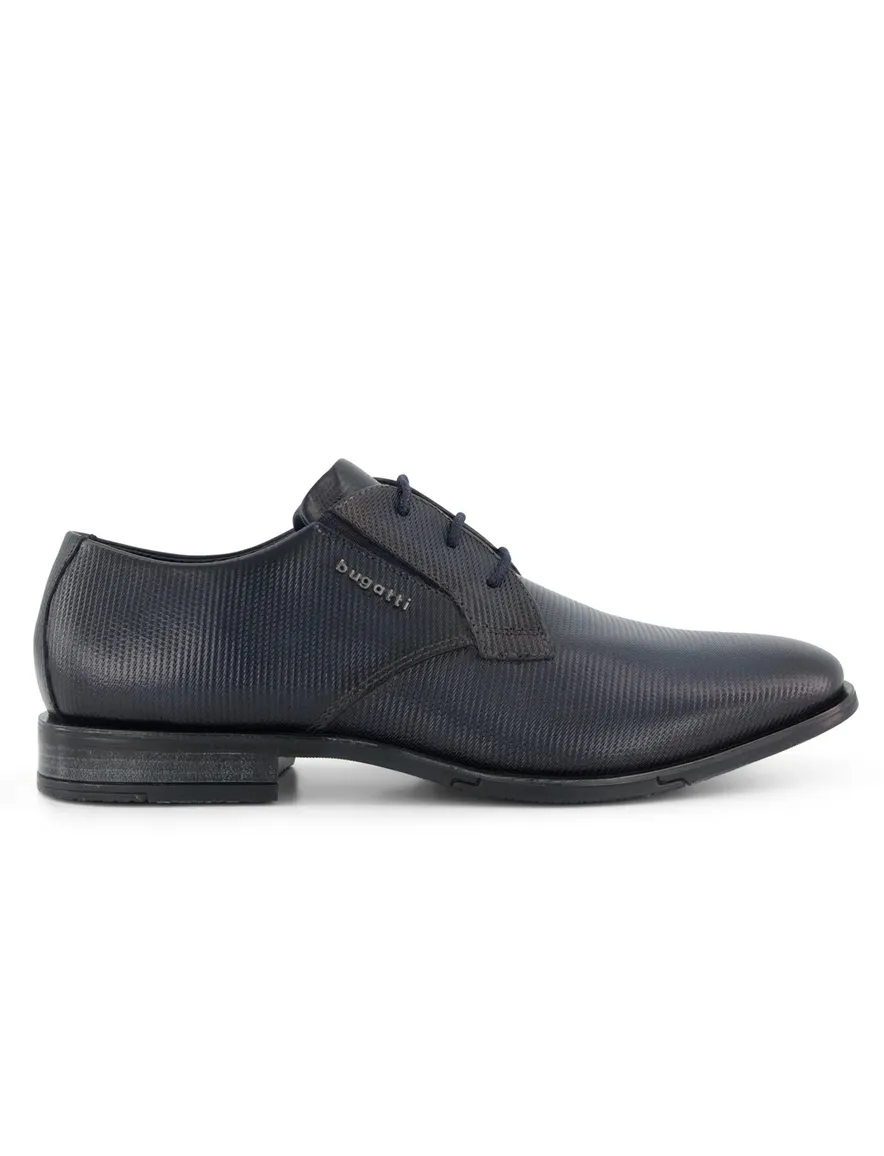 Bugatti veterschoenen donkerblauw leer laag