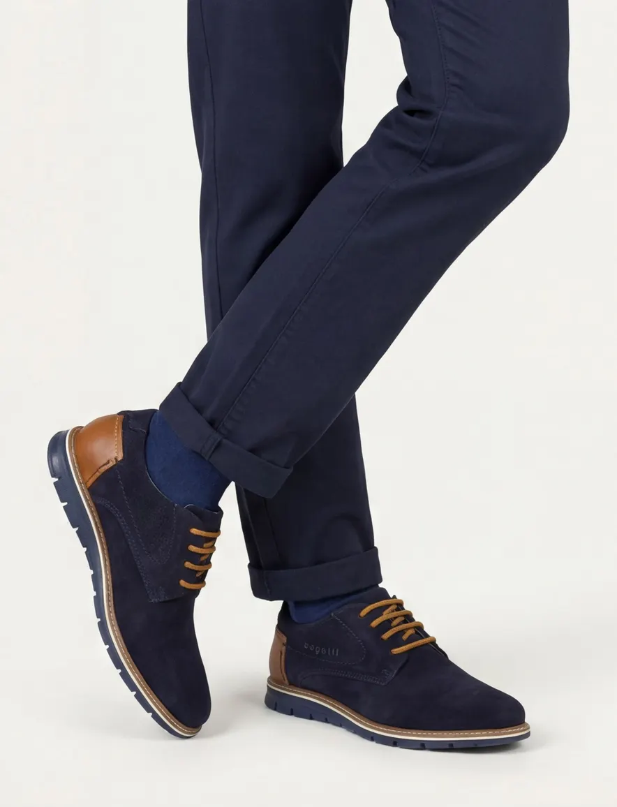 Bugatti veterschoenen donkerblauw leer laag