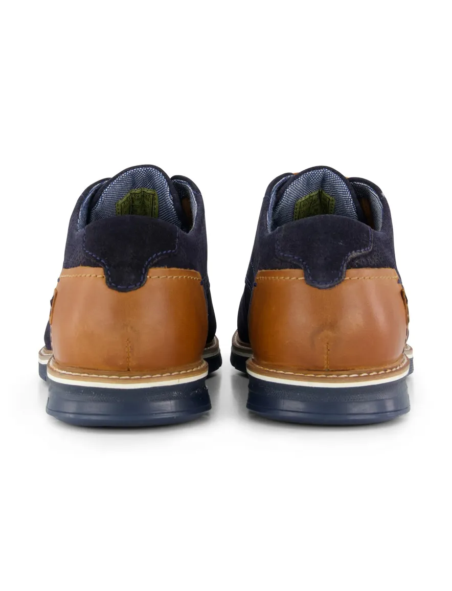 Bugatti veterschoenen donkerblauw leer laag