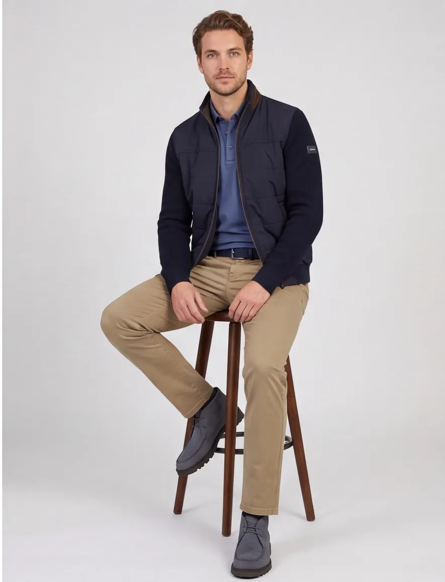 Bugatti vest donkerblauw effen wijde fit