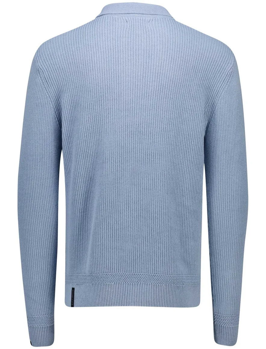Butcher of Blue Galway trui lichtblauw knopen