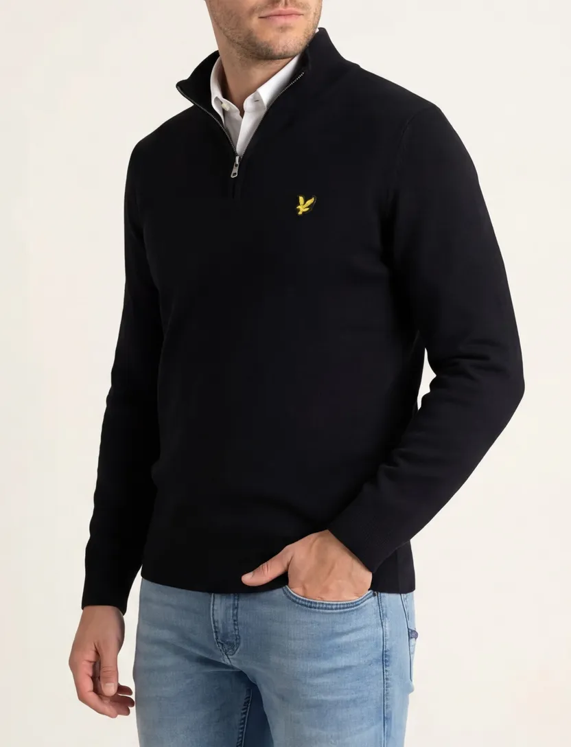 katoenen trui Lyle & Scott zwart effen slim fit