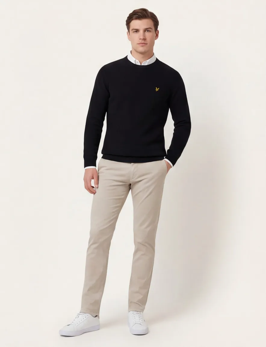 Lyle & Scott trui zwart gebreid katoen slim fit effen