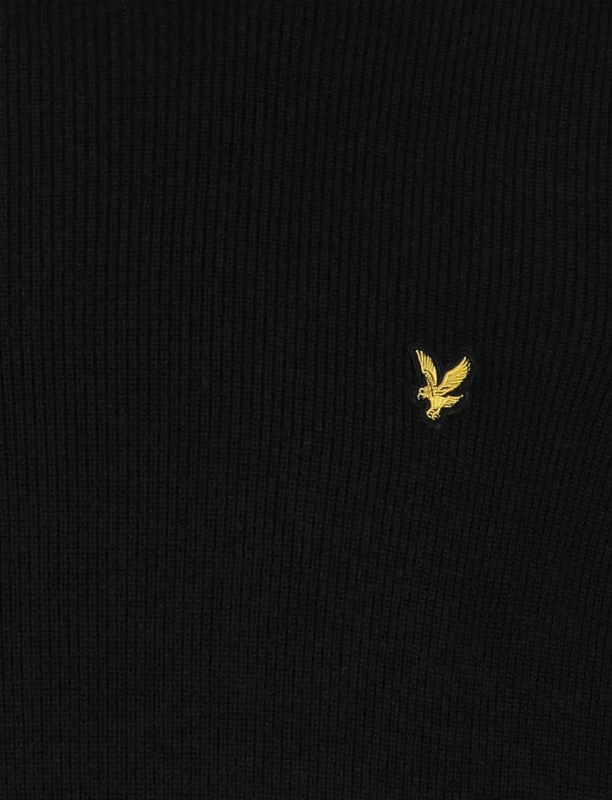 Lyle & Scott trui zwart gebreid katoen slim fit effen