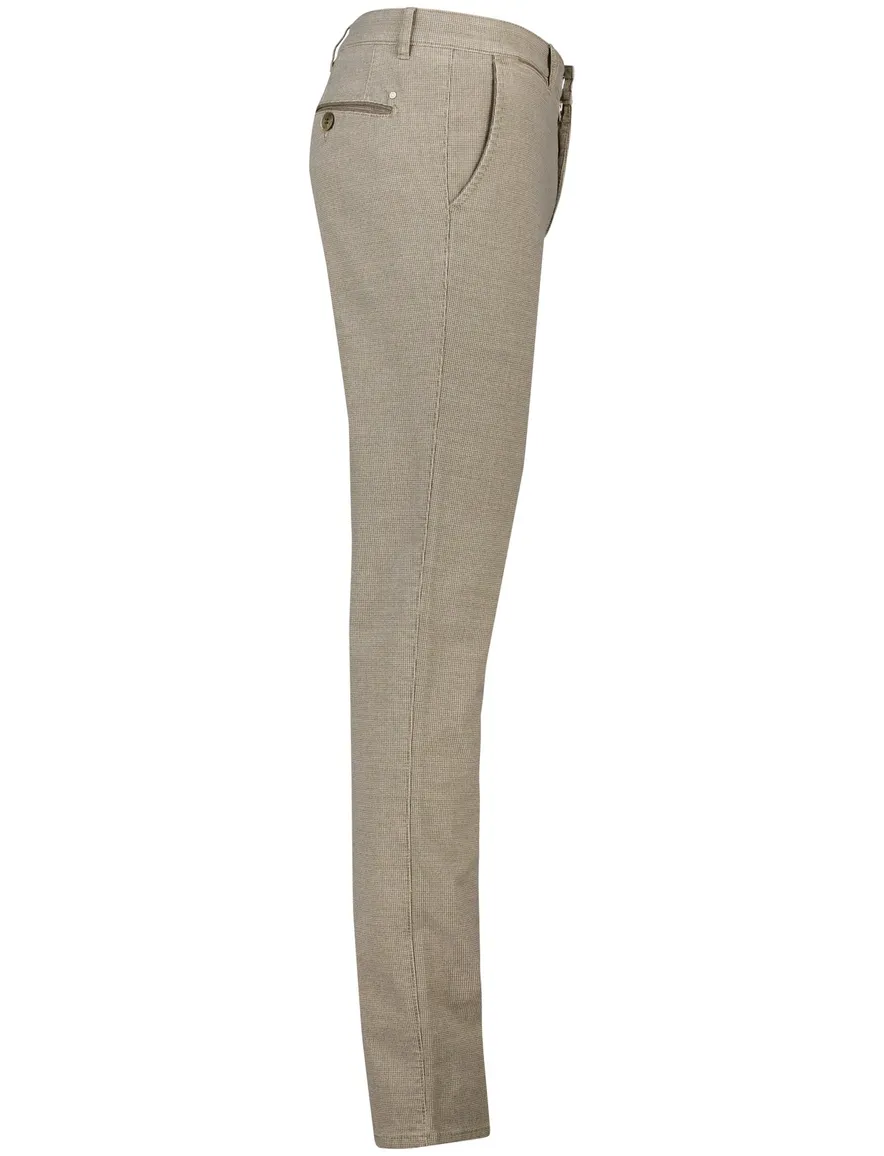 COM4 Modern Chino Pantalon chino bruin