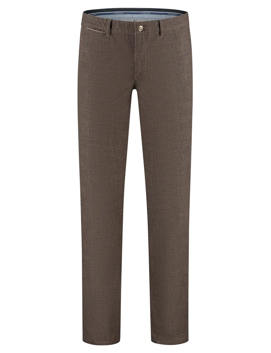 Com4 pantalon chino effen bruin katoen normale fit